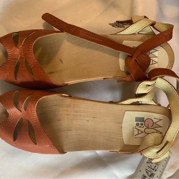 Leather clogs - Picture 7 of 8